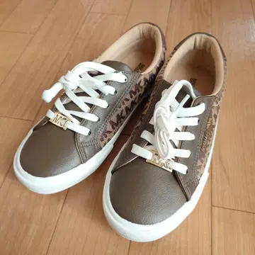 MICHAEL KORS 브라운 스니커즈 [ 새상품 미사용 ]