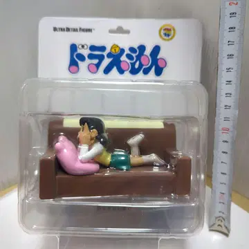 밤샘 시즈카 UDF 울트라 SD 피규어 도라에몽