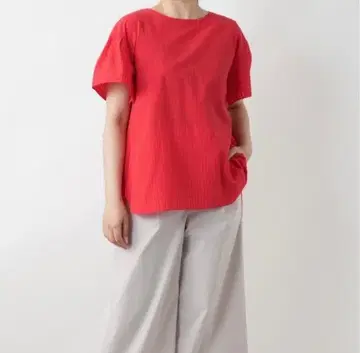 레리안 블라우스