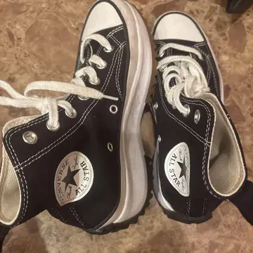 CONVERSE 블랙 하이컷 스니커즈