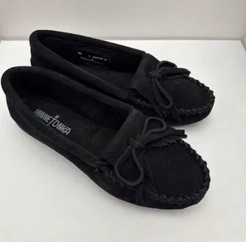 미네통카 MINNETONKA 블랙 모카신