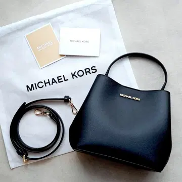 마이클코어스 숄더백 여성용 인기! 블랙 [ 새상품 수납 가방 포함 ]