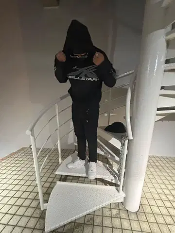 Hellstar sport Hoodie 헬스타 후드티