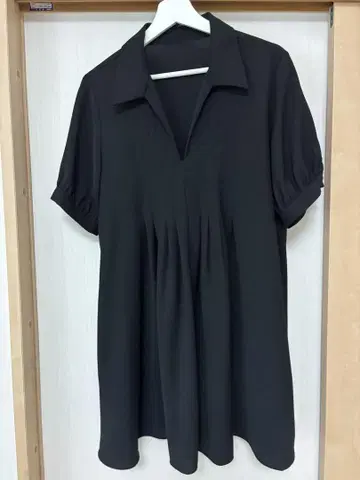ZARA 블랙 반팔 롱셔츠 플리츠 디자인