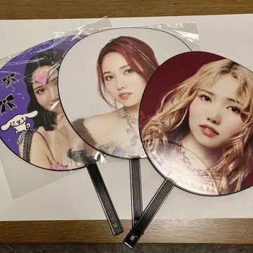 IS:SUE 이쉬 켄모치 나노 부채 3종 증정 1장