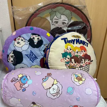 BT21 타이니틴 tinytan 쿠션 러그 매트