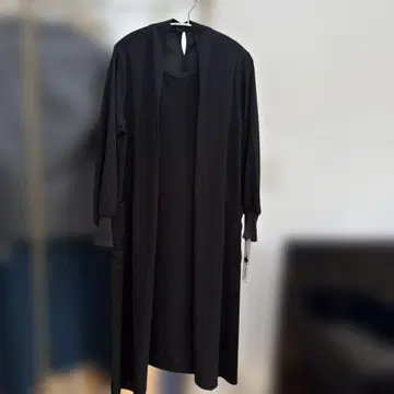 HIROKO BIS 블랙 롱 가디건풍 원피스.