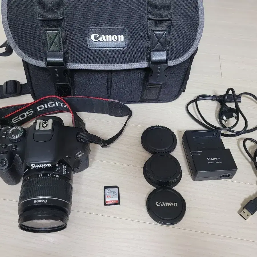 캐논 EOS 600D 카메라 + 가방 풀세트