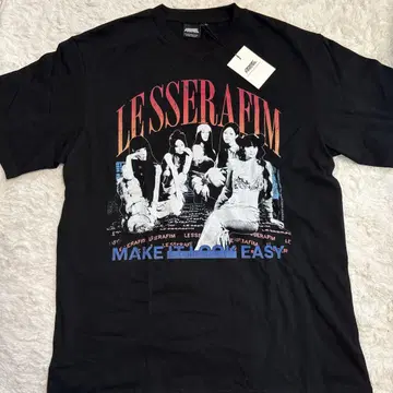 LESSERAFIM 그래픽T셔츠 블랙