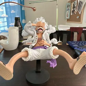원피스 루피 피규어