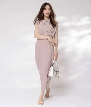 Apuweiser-riche 새상품급 타이트 슬릿 컷 원피스 핑크