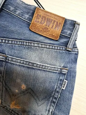 EDWIN 403 W29 스트레이트 레그 데님 라이트 블루