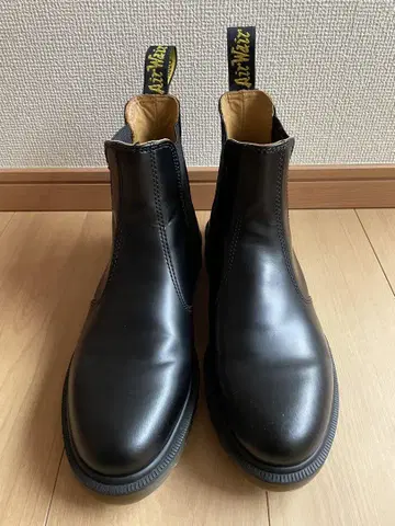 닥터마틴 28cm 사이드 고어 부츠 블랙 가죽