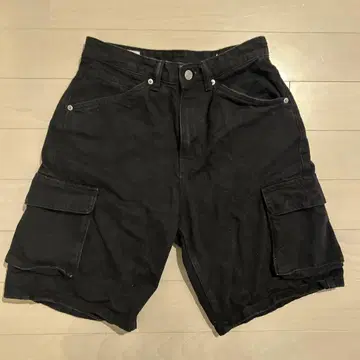 ZARA 블랙 카고 숏팬츠