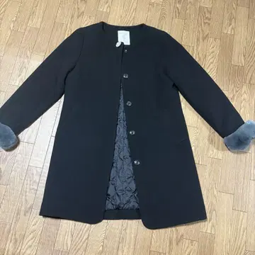 MAJESTIC LEGON 코트