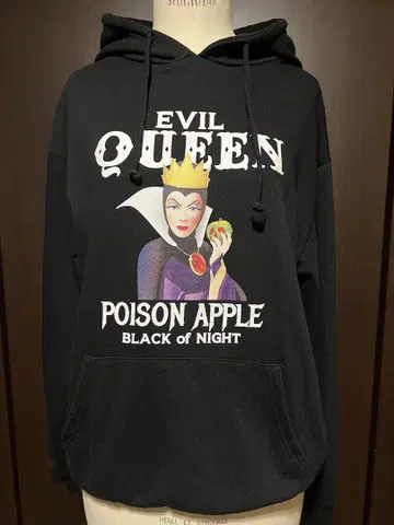 디즈니 Evil Queen 후드 부착 트레이닝복 블랙