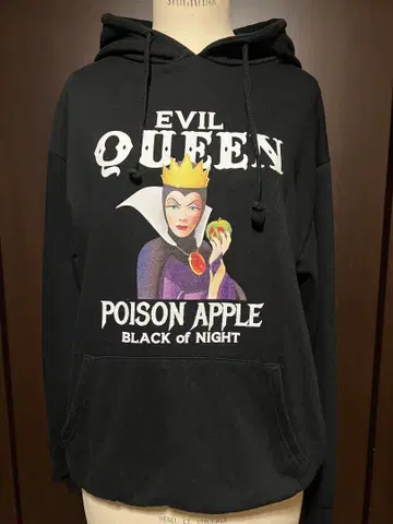 디즈니 Evil Queen 후드티 블랙 [ M 사이즈 ]