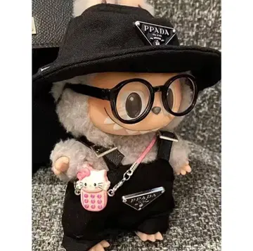 라부부 Labubu 미사용 옷 갈아입기 세트 블랙 모자와 오버롤