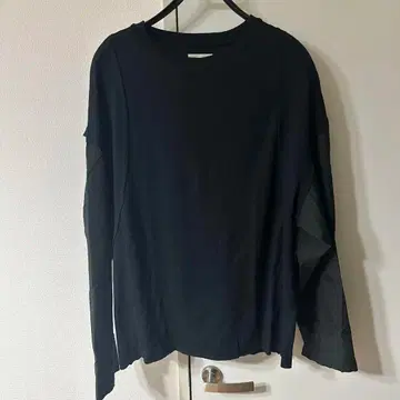 BED jW FORD 블랙 긴팔 티셔츠