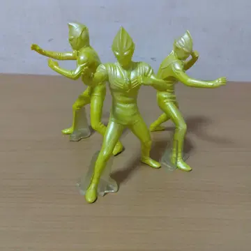 HDM 창절 울트라맨 글리터 티가 다이나 가이아