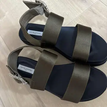UNITED ARROWS 올리브 샌들 36h