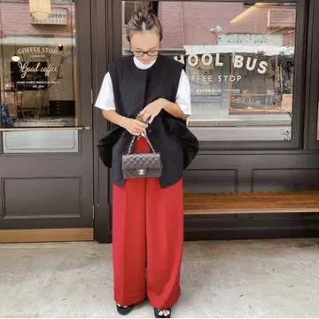 새상품급 로지몬스터 프릴 베스트