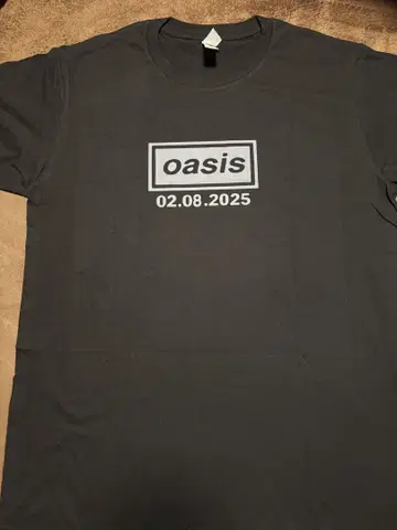 oasis 블랙T셔츠 02.08.2025