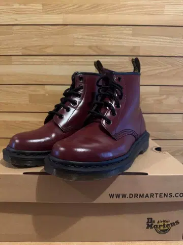 [ 새상품급 ] 닥터마틴 CherryRed 부츠