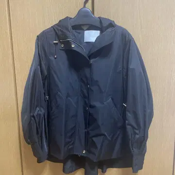 la chanta 후드 부착 블랙 자켓