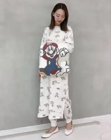 젤라피케 마리오 요시 긴팔 원피스