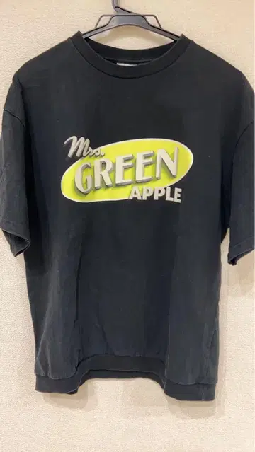 MGA Spring 티셔츠 블랙 Mrs. GREEN APPLE