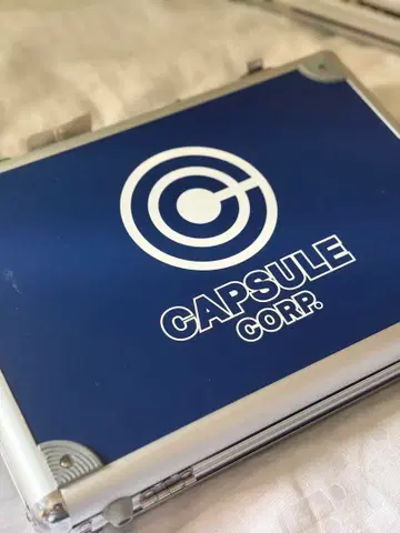 CAPSULE CORP. 드래곤볼 Z 케이스