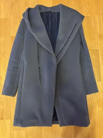 하시모토 준 후드 부착 다크 블루 코트