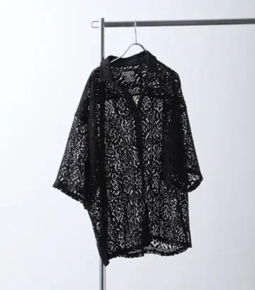 루즈 실루엣 레이스 시어 셔츠