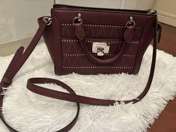 MICHAEL KORS 버건디 숄더백