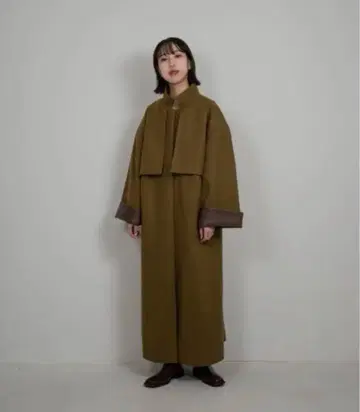 lawgy 스탠드넥 가죽 커프스 코트 그린