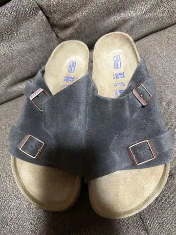 BIRKENSTOCK 다크 브라운 샌들 37