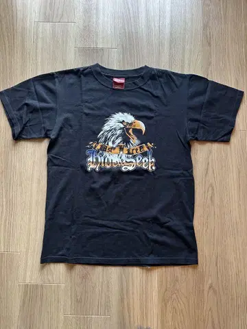 HideSeek 블랙 T셔츠 M 사이즈