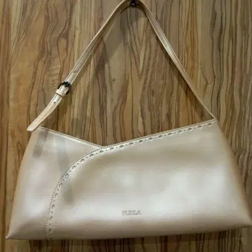 부속물 있음 FURLA 베이지 가죽 토트백 여성용 백 핑크