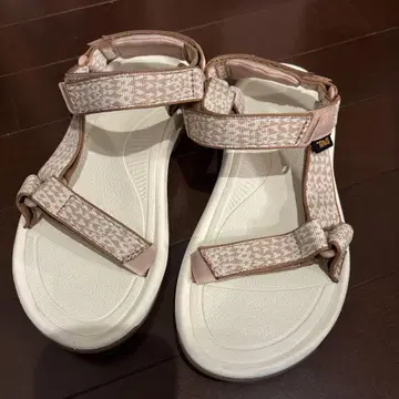 Teva 스포츠 샌들 베이지