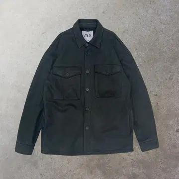 다크 컬러 셔츠 자켓 ZARA 남성용 블랙 계열 한국 패션