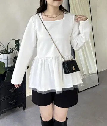 밑단 튤 본딩 페플럼 풀오버 L