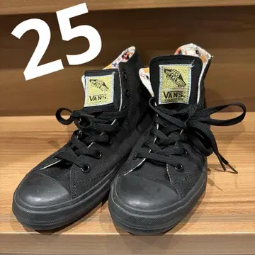 VANS 블랙 하이컷 스니커즈 디즈니