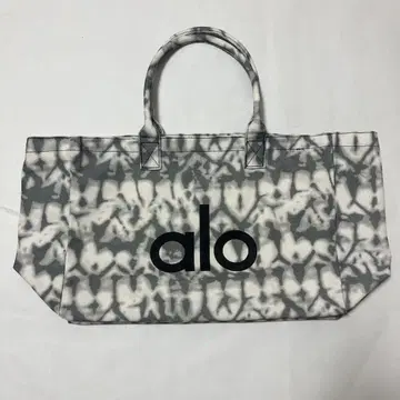 ALO Yoga 애로우요가 토트백 [ 미사용 새상품 ]