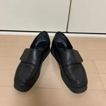 MARIANNU LOCALINA 벨크로 로퍼