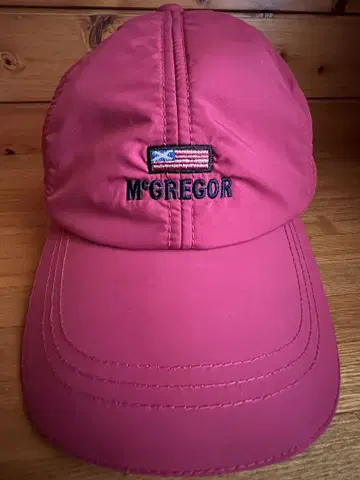 M'GREGOR 레드 캡