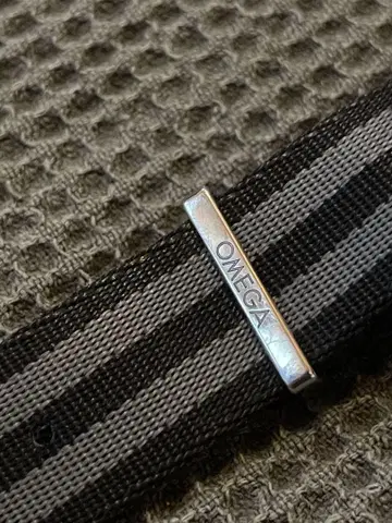 OMEGA NATO 벨트 블랙/그레이 007