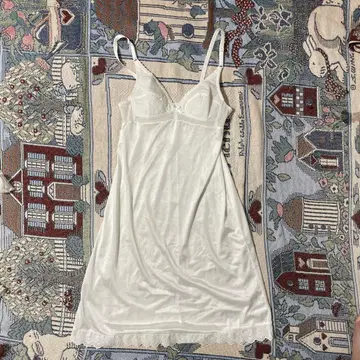 [ USED White lingerie dress dead stock