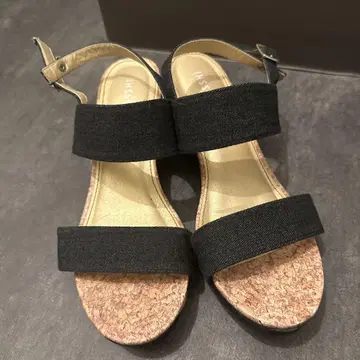 블랙 캔버스 샌들