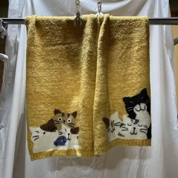 머플러 비행선 카라 고양이
